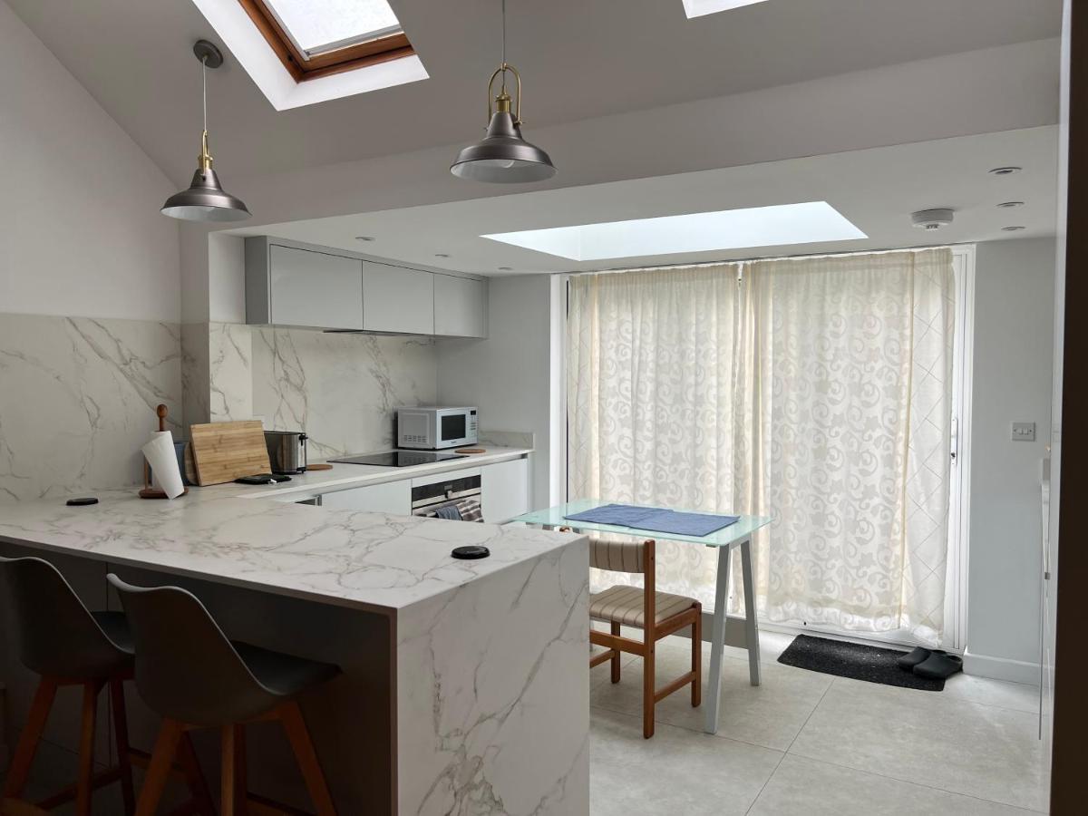 300M To Fitzwilliam Museum 3 En-Suites Double Bedroom Victoria House Cambridge  Ngoại thất bức ảnh
